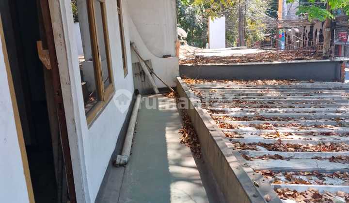 rumah minimalis nyaman di jalan karapitan 2