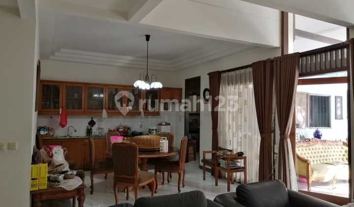 rumah nyaman modern 2 lantai di setra sari bandung 2