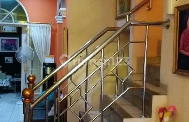 A comfortable modern 2-story house in Istana Regency Pasteur 2