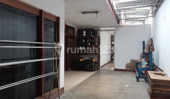 Business Space in a Strategic Location on West Pagarsih Road