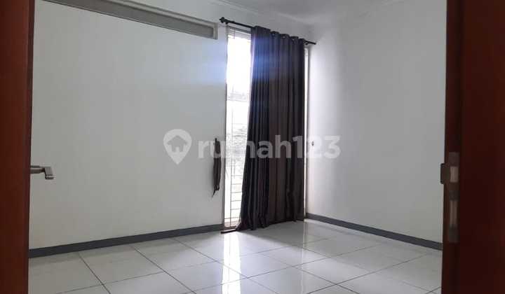 Rumah Lux Nyaman Hommey di Kota Baru Parahyangan