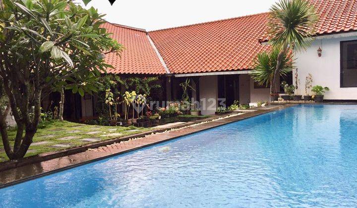 Rumah Lux Nyaman Tenang di Komplek Cihanjuang 2