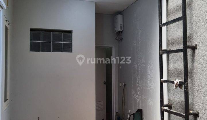 Rumah Cantik Minimalis di Sayap Batununggal 1