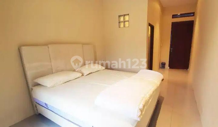 modern minimalist house in the sindang laya complex 2