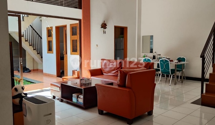 Rumah Minimalis Modern di Komplek Batununggal