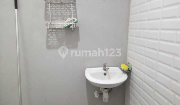 A ready-to-live house in Tubagus Ismail near Dago. 2