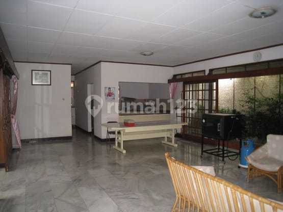 Rumah Lux Mewah Hommey Asri di Cipaku Permai