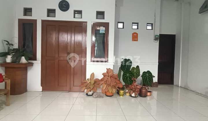 comfortable 2-story minimalist house in Kalijati Antapani 2