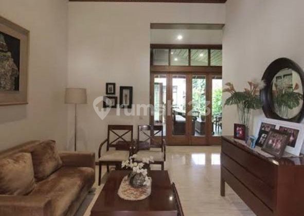 Spacious and comfortable 2-story house located in Juanda. 2