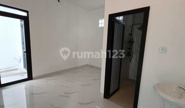 new building house in setiabudi regency 2