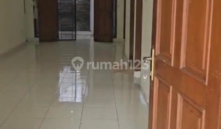 Rumah Minimalis Modern di Taman Kopo Indah 3