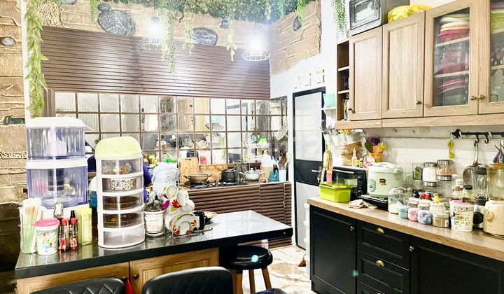 Comfortable Modern House Location at Buah Batu Square 2