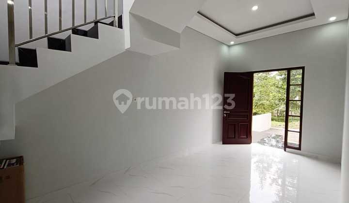 rumah baru minimalis 2 lantai di padasuka atas