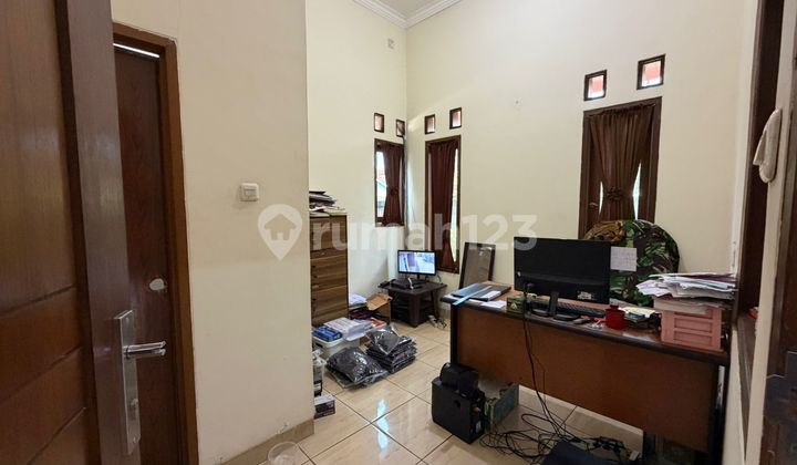 House Plus Large-Scale Business Space in Arcamanik 2