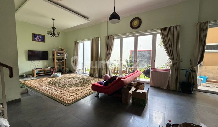 House Plus Large-Scale Business Space in Arcamanik House Plus Large-Scale Business Space in Arcamanik