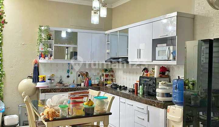 Beautiful Strategic Ready-to-Occupy House in Sayap Pasteur 2