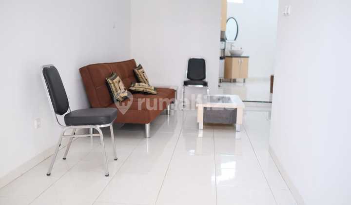 Rumah Minimalis di Dalam Cluster Ciwaruga