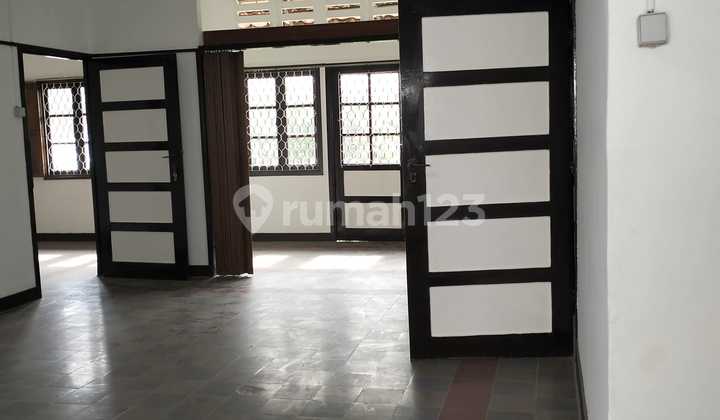 Rumah Nyaman Asri Lokasi di Sayap Pajajaran