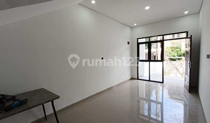 Rumah Minimalis Modern di Setia Budi Regency Rumah Minimalis Modern di Setia Budi Regency