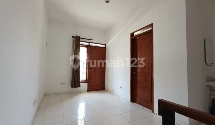 Rumah Minimalis Modern di Cluster Ciwaruga