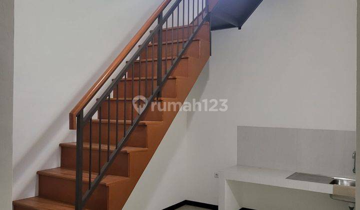 Rumah Minimalis Bisa Untuk Kantor di Karawitan 2