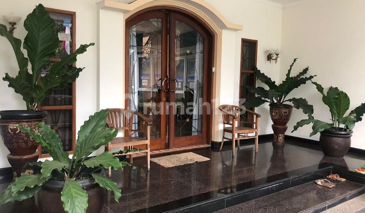 rumah mewah hommey lokasi di sayap cipaganti