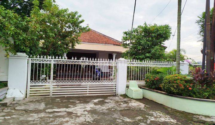 Dijual Rumah Lokasi Strategis Berada di Jl. Klabat Semarang 1