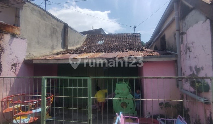 Dijual Rumah Lokasi Tengah Kota di Jl. Karanganyar Semarang 1
