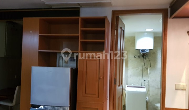 Disewakan unit Apartemen Furnished Park Royal Executive Jakarta 2