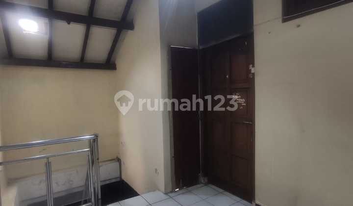 Dijual Rumah Lokasi Strategis di Jl. Mugas Barat Semarang 2