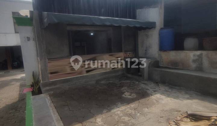 Disewakan Kios Lokasi Ramai di Jl. Dr. Wahidin Semarang 1