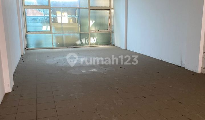 Disewakan Ruko Tengah Kota di Jl. Gajahmada Semarang 1