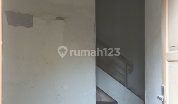 Depot / House / Office / Warehouse For Sale