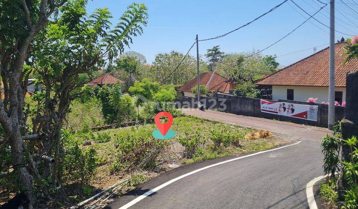 Tanah Hook Luasan Kecil Dekat Dengan Pantai Melasti Badung Bali 1