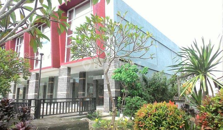 Strategic 2 Floor Shophouse Close to Bali Tourism Campus 1