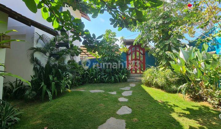 Tropical Style And Minimalist Villa Ungasan Badung Bali 2