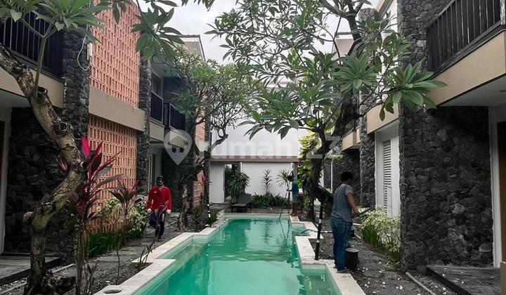 Hotel Dan Villa Komplek Di Seminyak Bali