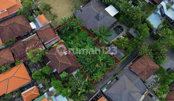 Tanah Seminyak 5 Menit Ke Pantai Petutenget Bali