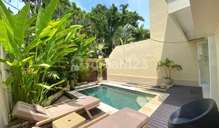 Villa 2 Lantai 5 Menit ke Pantai Double Six Seminyak Bali