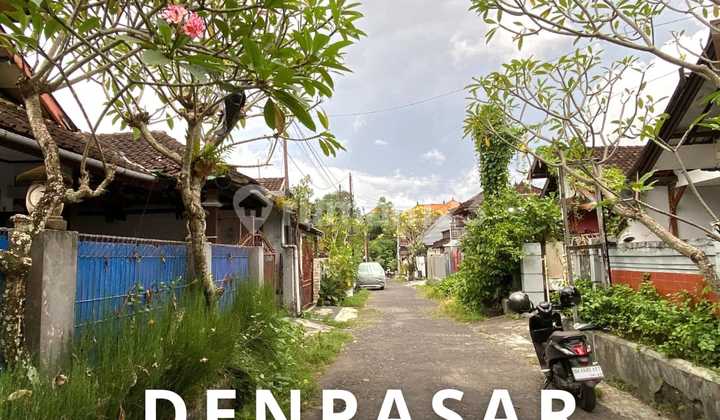 ["Ready-to-occupy house in Denpasar near Gandhi School Bali"]