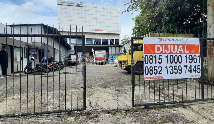 Gedung Kantor di Jalan Raya Pasar Minggu, Jakarta Selatan 1