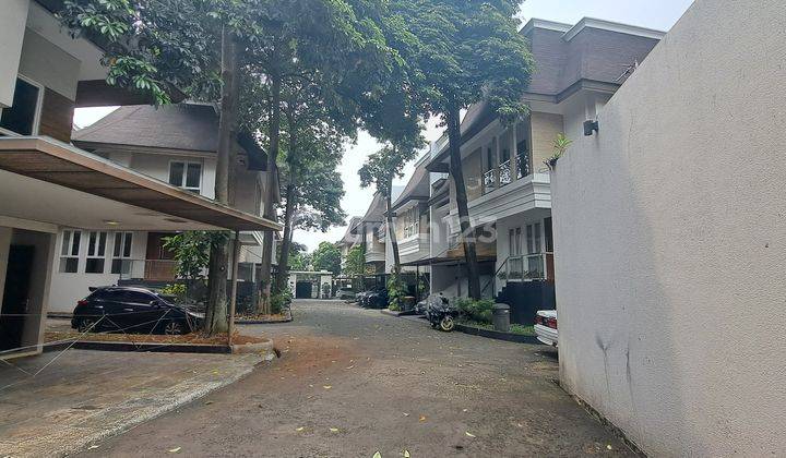 Rumah 3lantai Dalam Cluster di Jatipadang Jakarta Selatan 1