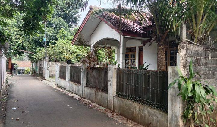 Rumah Asri ,Terawat Tanah Luas Lokasi Strategis Cimanggis Depok 2