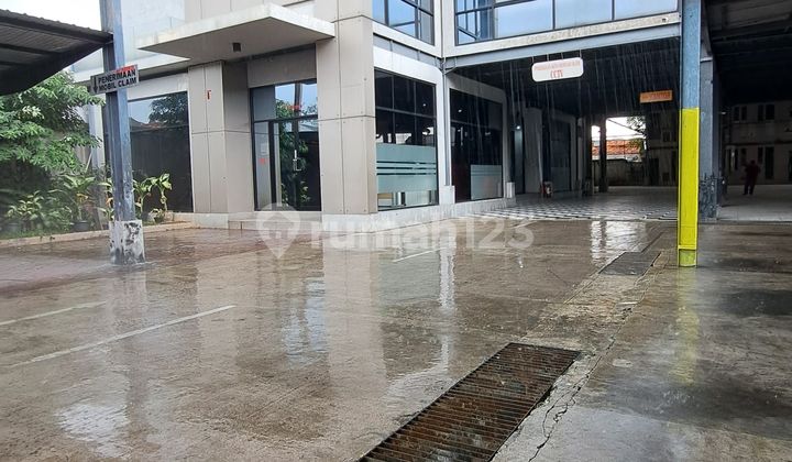 Kantor Dan Gudang Luas Di Kebayoran Lama Jakarta Selatan Kantor Dan Gudang Luas Di Kebayoran Lama Jakarta Selatan