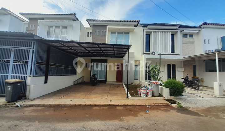 2-story house in Cinere Dalam Cluster, Strategic Location, Ready to Occupy.