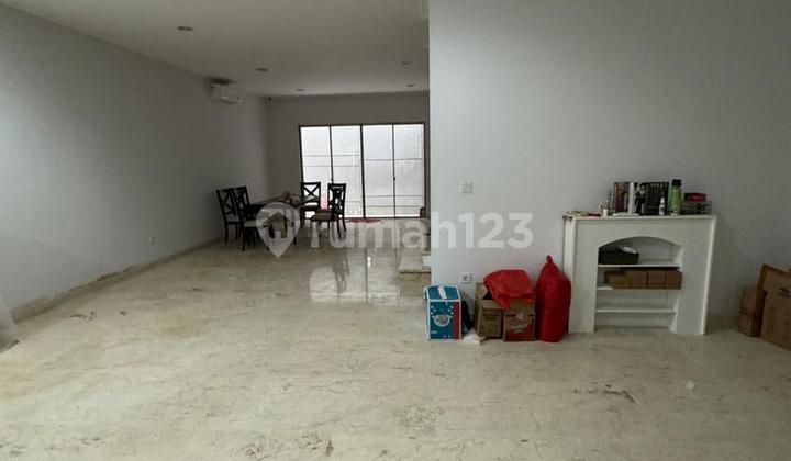 Sell House Golf Island