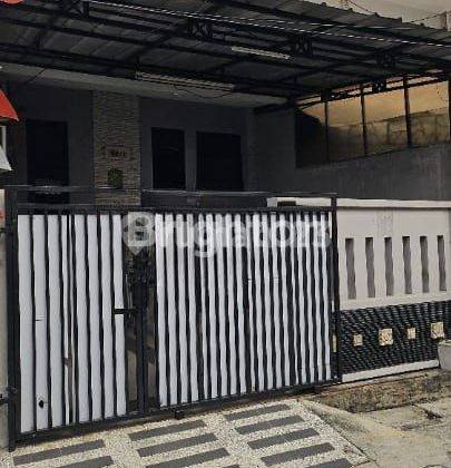 RUMAH CANTIK SIAP HUNI 2 LANTAI SUDAH RENOV DEKAT KULINER KELAPA GADING 1