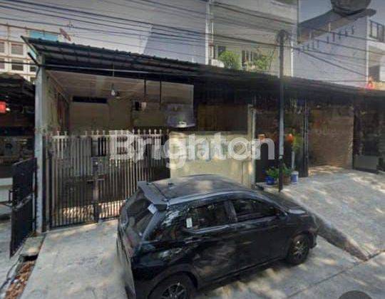 Sewa Rumah Lokasi Strategis Pinggir Jalan Kuliner Deretan Bakmi Kelapa Gading Ramai 1