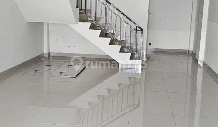 Ready-to-Use Shop House in Cakung Sedayu City, Kelapa Gading, 4 Floors