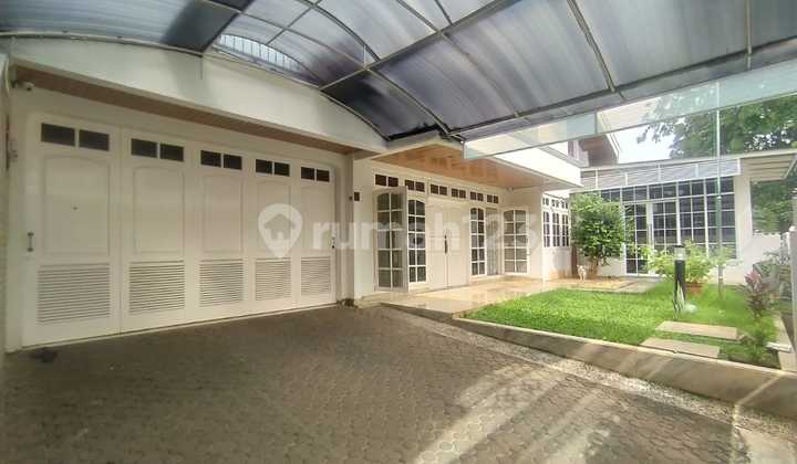 Cempaka Putih House 500 Meters 2